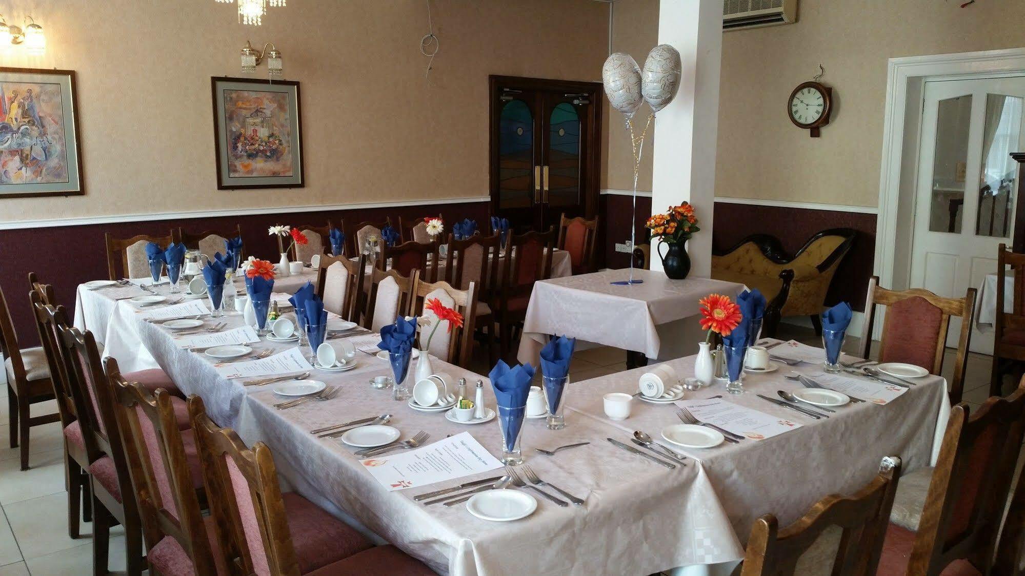 Hotel Myles Creek Kilkee Esterno foto